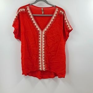 Entro red crochet trim shirt sleeve blouse. Women's size small
